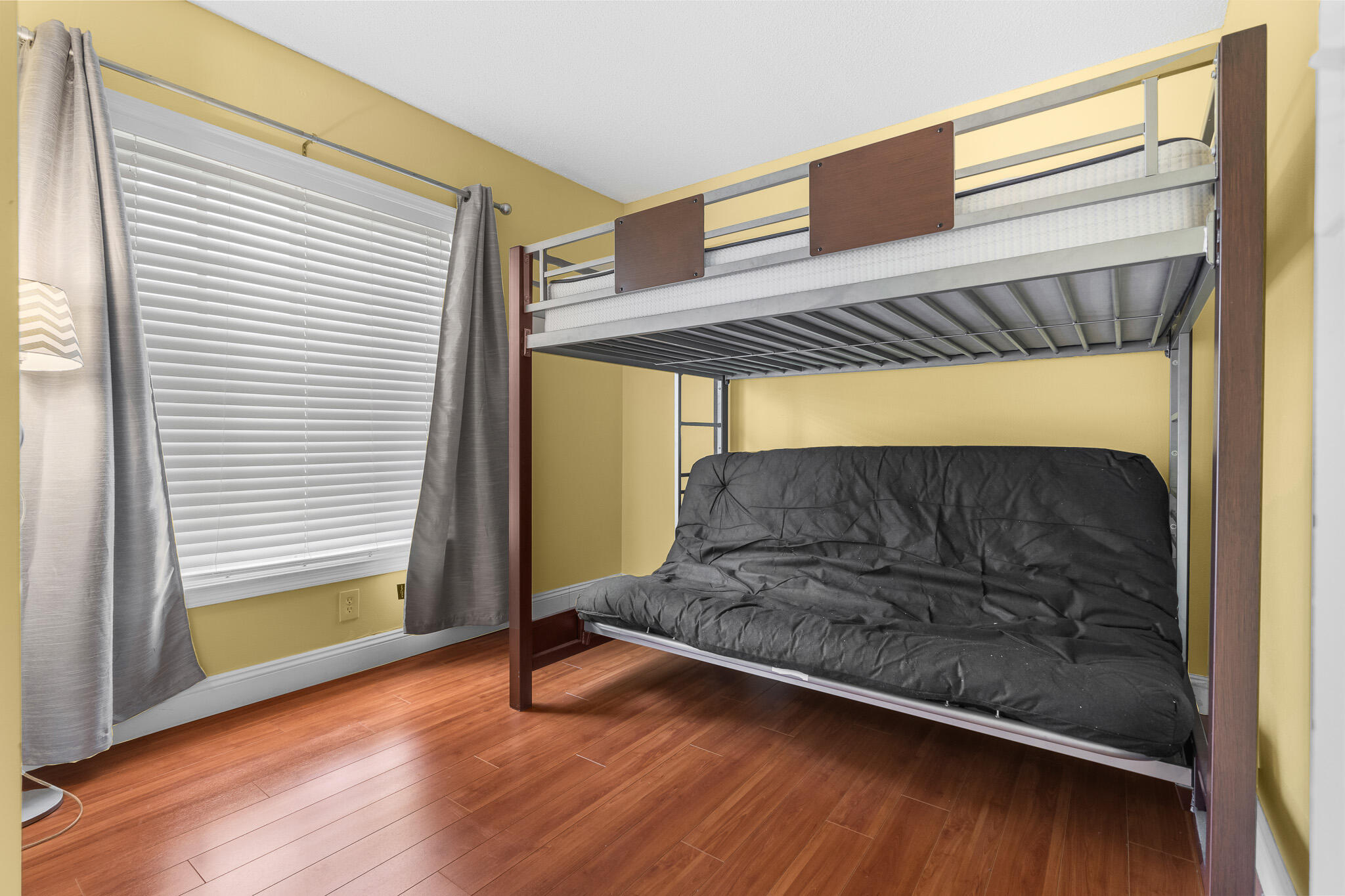 IMPERIAL POINT COLONNADES CONDO - Residential