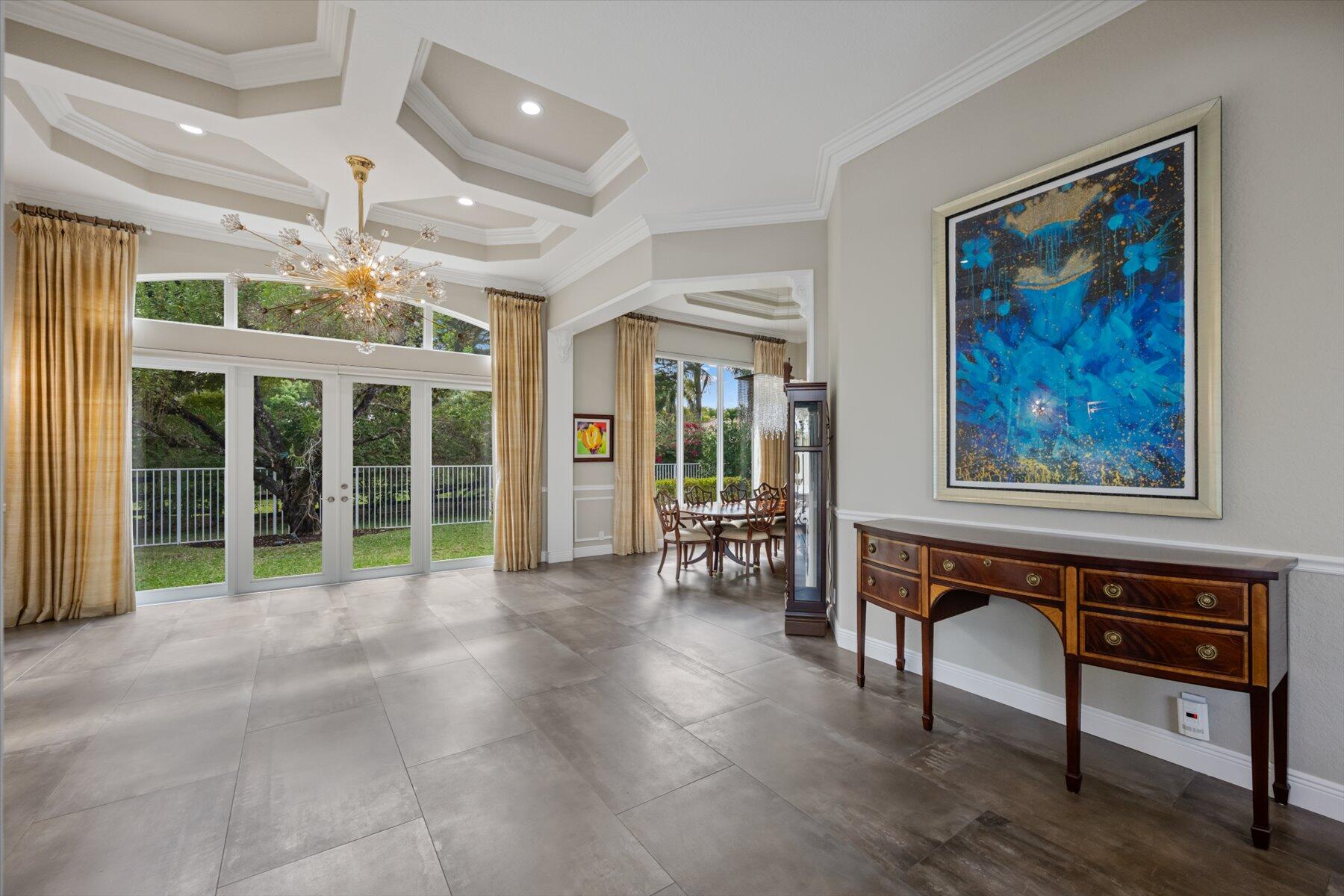 EQUESTRIAN CLUB - Residential