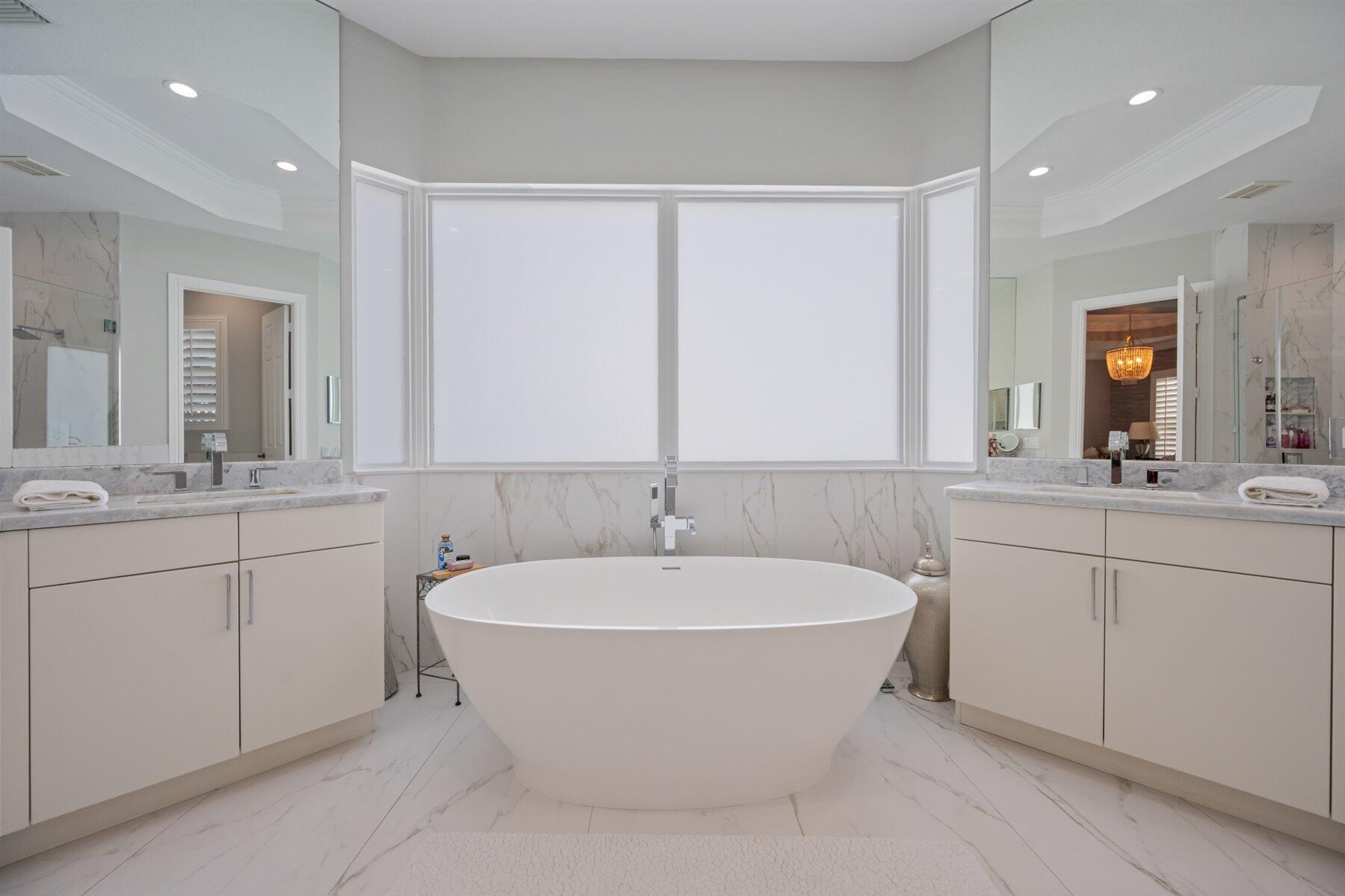 EQUESTRIAN CLUB - Residential