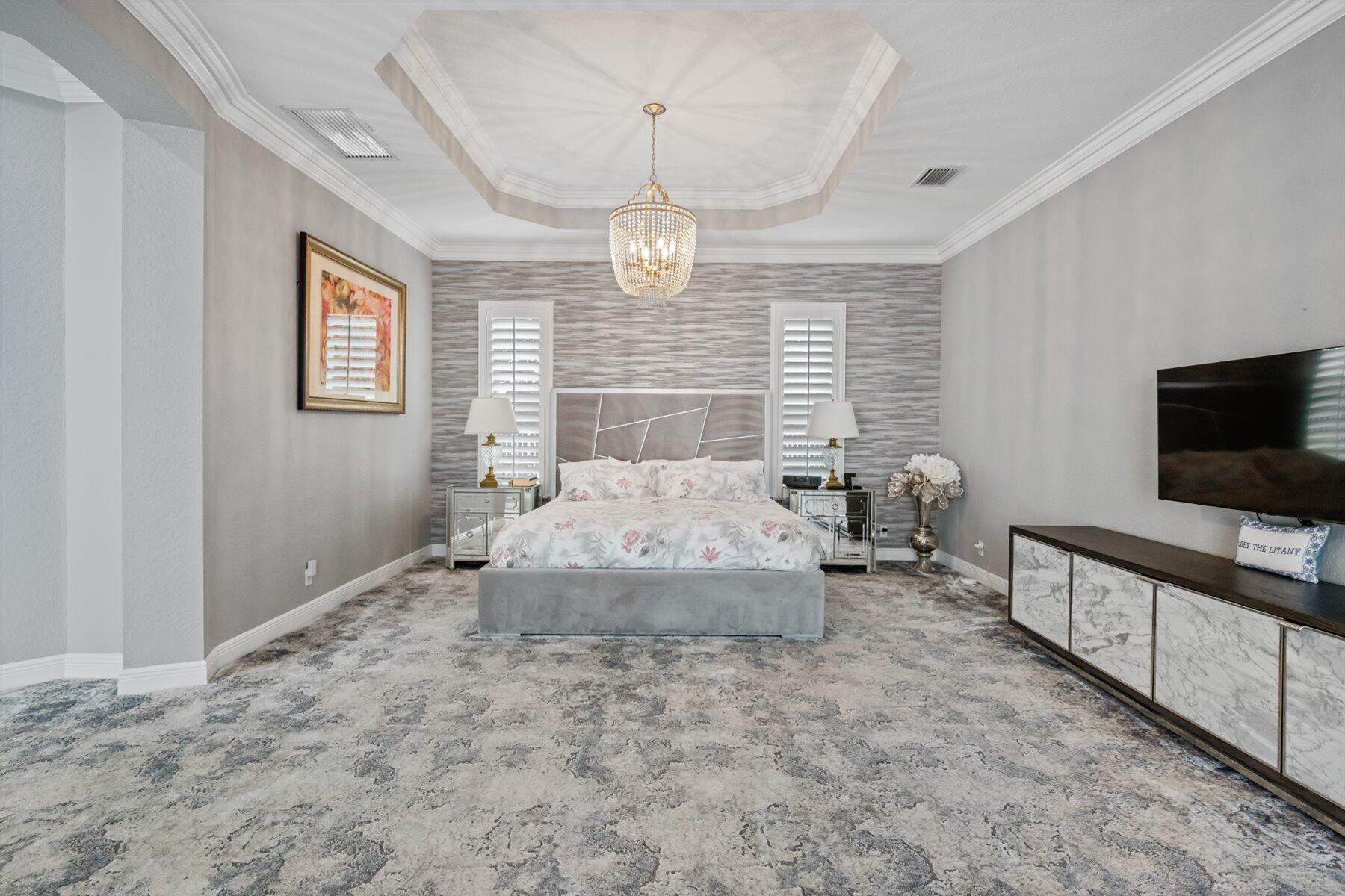 EQUESTRIAN CLUB - Residential