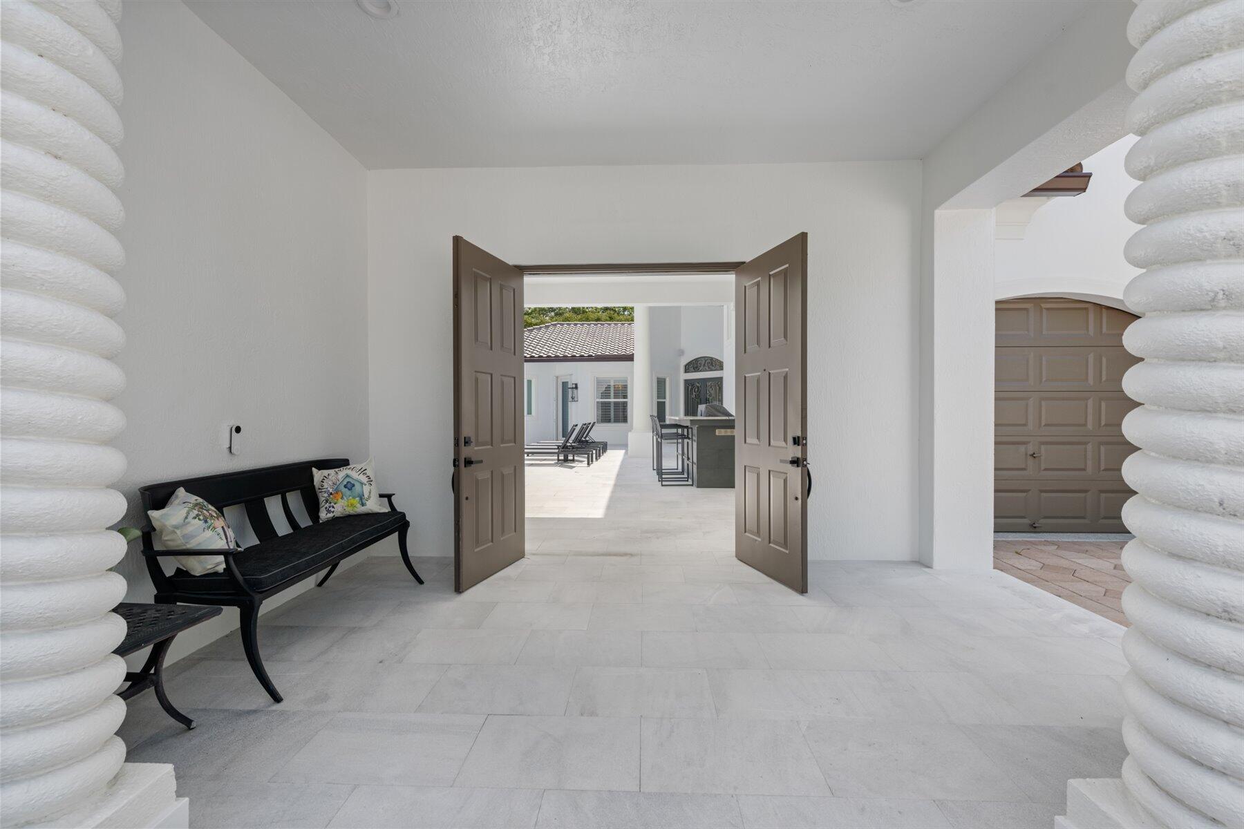 EQUESTRIAN CLUB - Residential