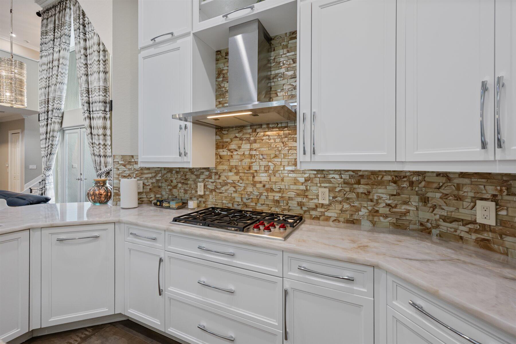 EQUESTRIAN CLUB - Residential