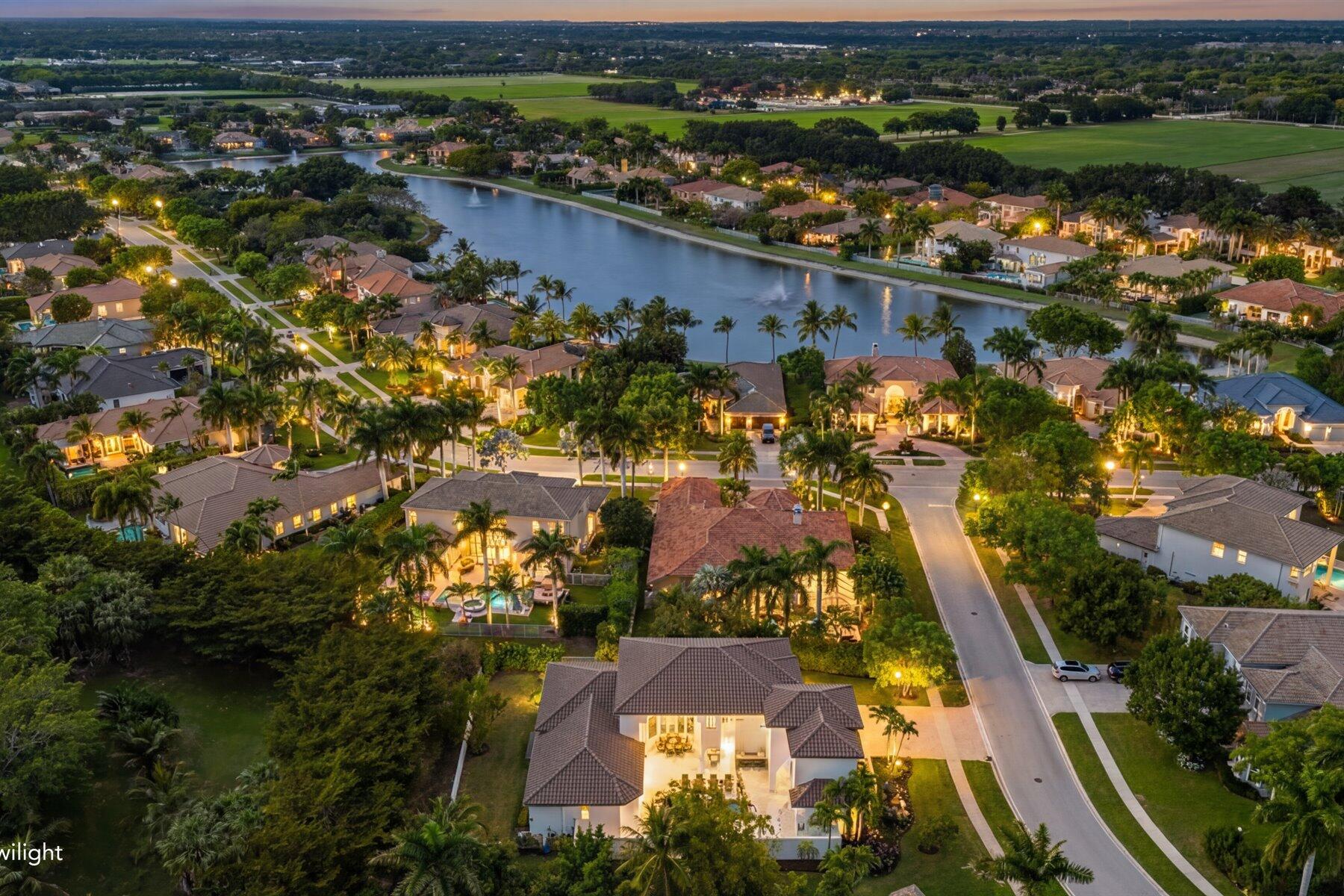 EQUESTRIAN CLUB - Residential