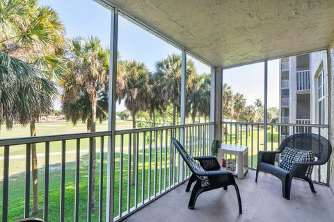 Tiny photo for 250 Jacaranda Drive #308, Plantation, FL 33324 (MLS # B26029997)