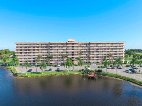Tiny photo for 250 Jacaranda Drive #308, Plantation, FL 33324 (MLS # B26029997)
