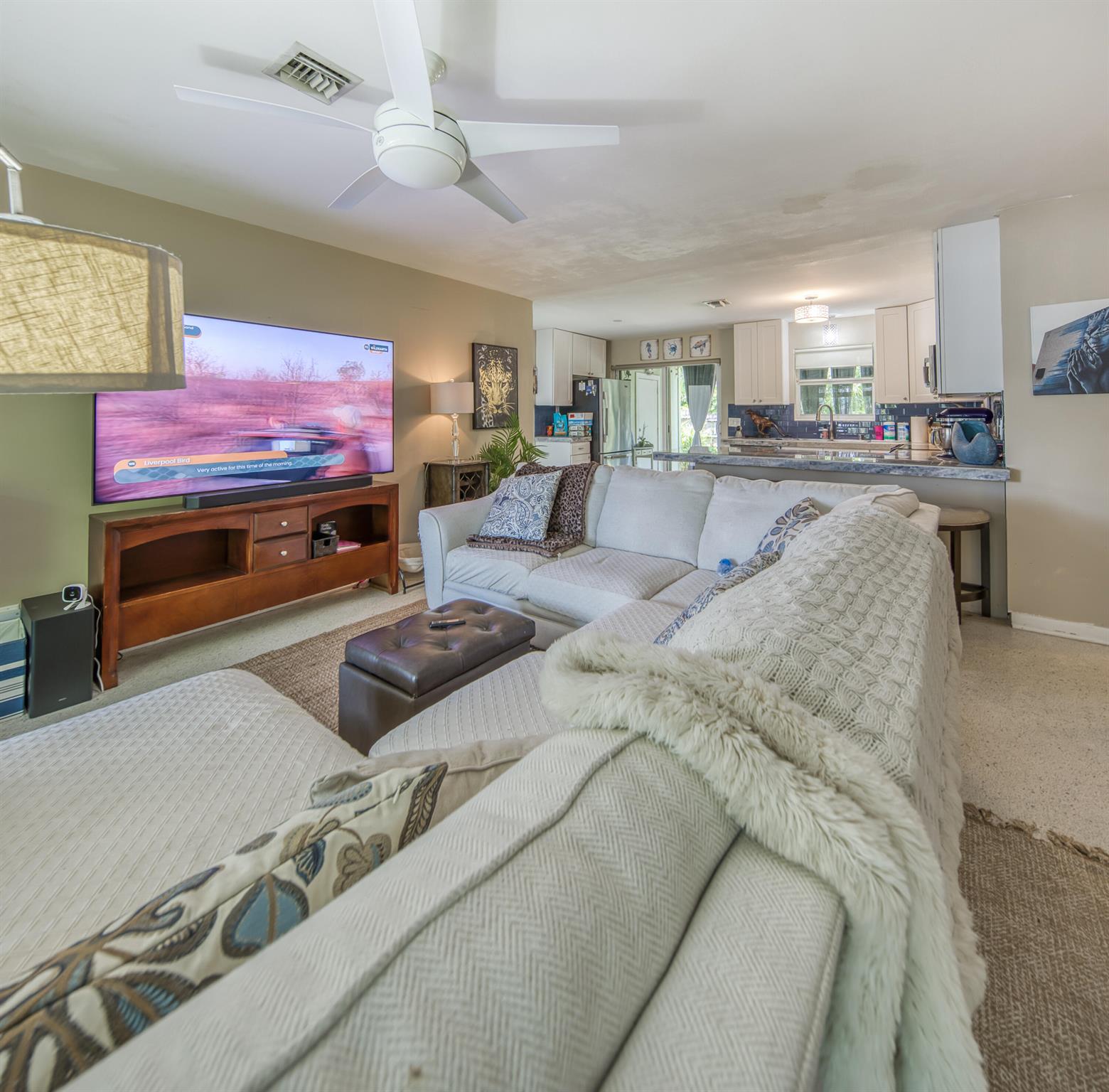 NORTH LAKE WORTH - Residential Lease