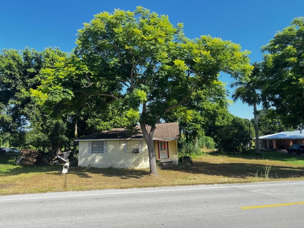 Photo of 2351 E Main Street, Pahokee, FL 33476 (MLS # R10904969)