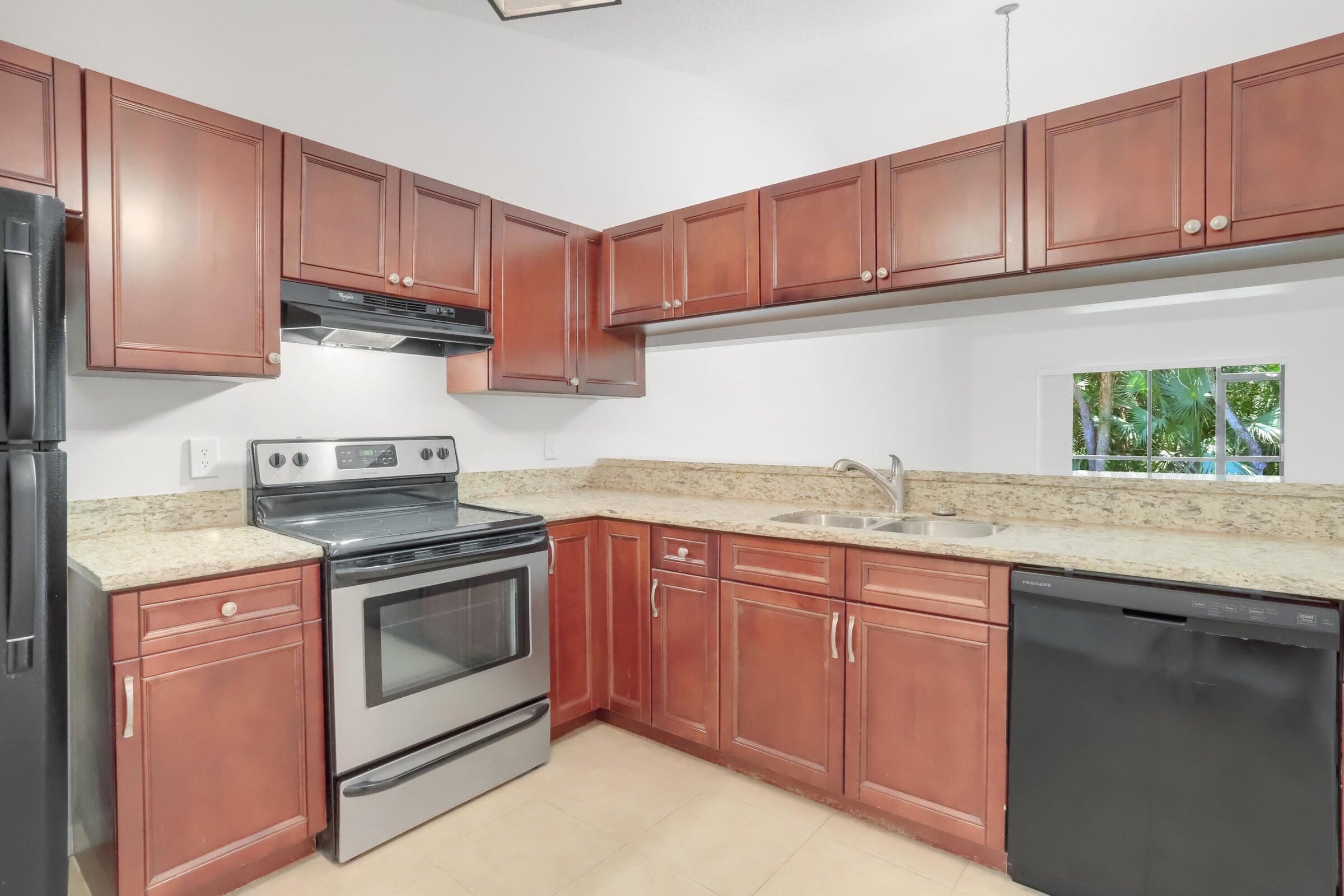 WINDWOOD UNIT I - Residential