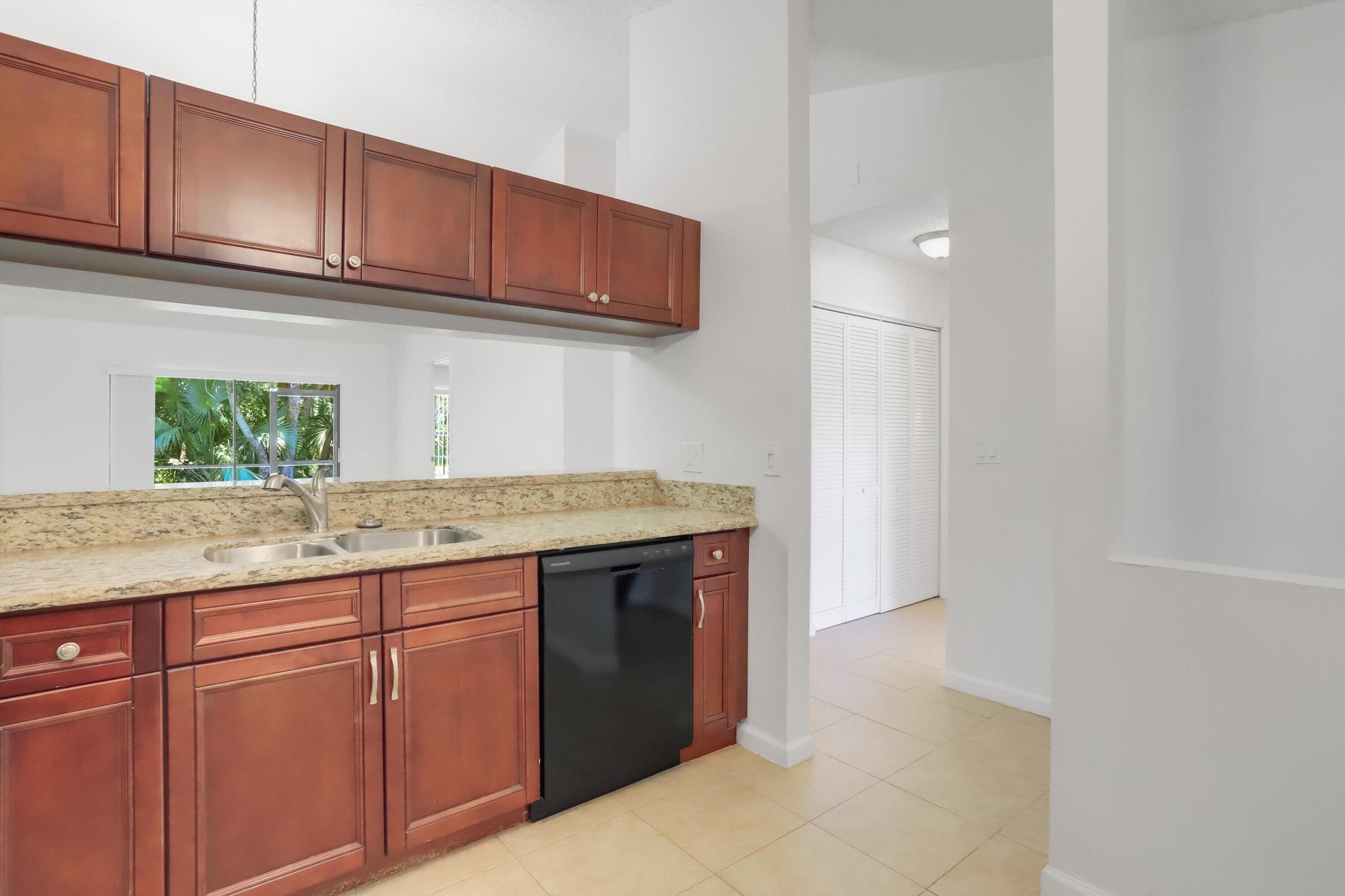 WINDWOOD UNIT I - Residential