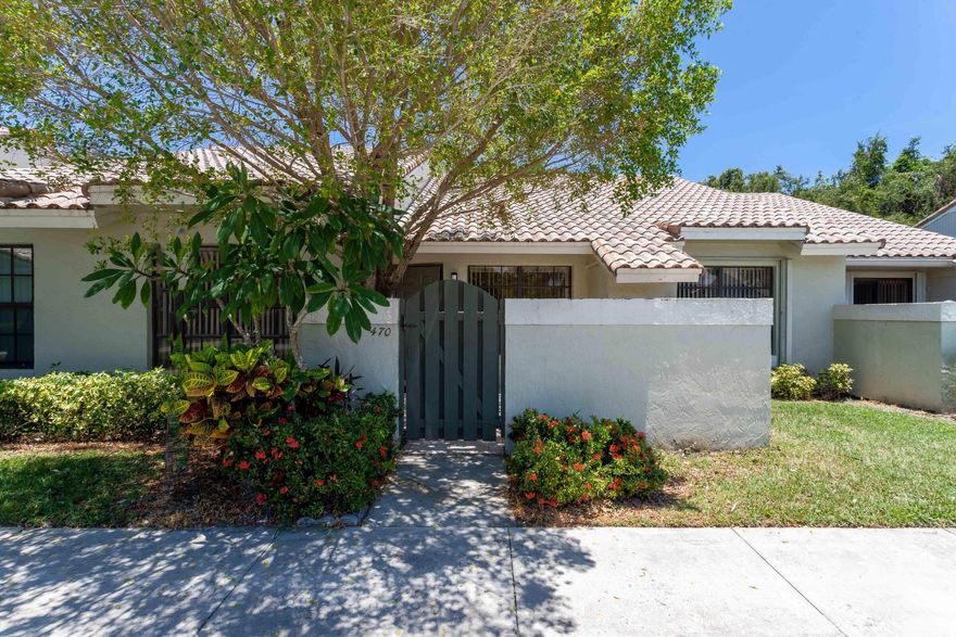 Rarely available, this beautifully updated 3/2 villa offers vaulted ceilings and a desirable split-bedroom floor plan in the manned-gated community of Windwood in Boca Raton. The spacious interior features tile flooring throughout, an in-unit washer and dryer, and abundant natural light. Enjoy relaxing or entertaining on your private screened-in patio. Ideally located in East Boca close to beaches, parks, shopping, dining, top-rated schools, hospitals, major highways, and Florida Atlantic University. A prime opportunity for full-time residents, seasonal buyers, or investors seeking location and lifestyle. Currently leased until July 2026