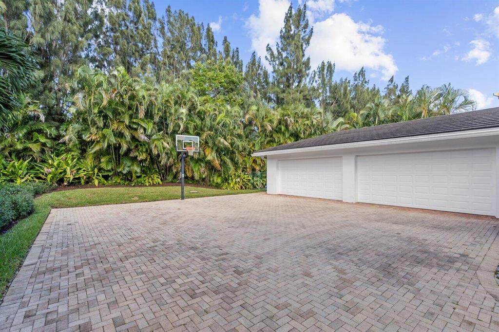 FOXE CHASE - Residential