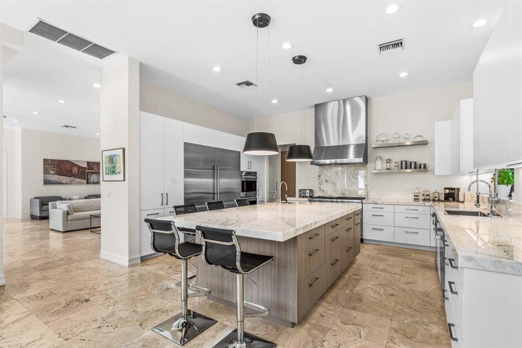 FOXE CHASE - Residential