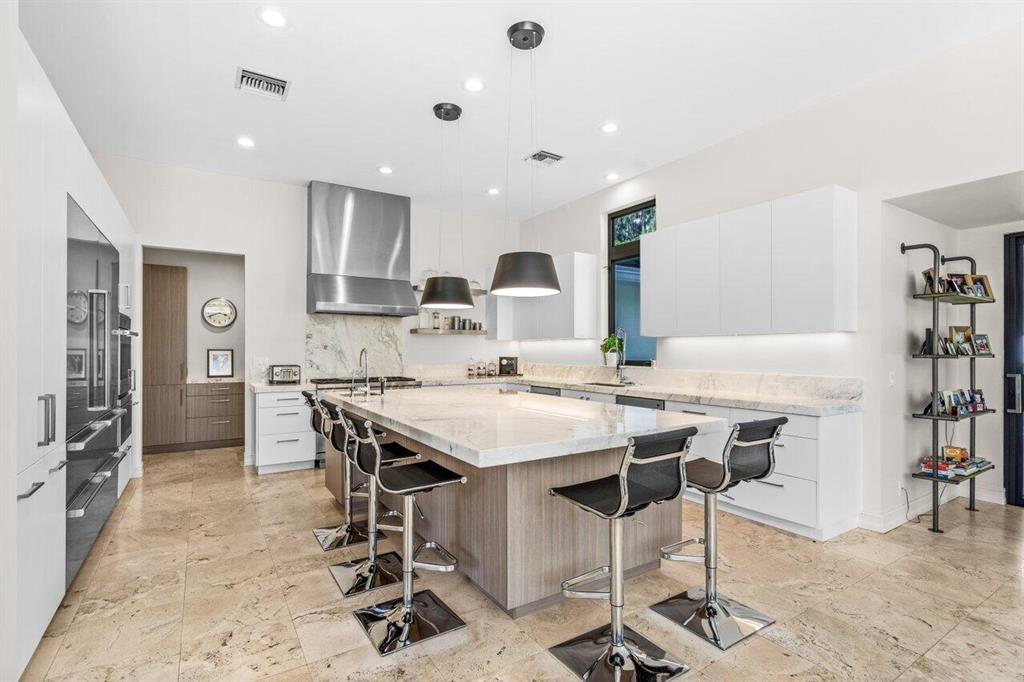 FOXE CHASE - Residential