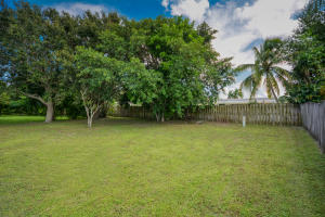 WALTON MANOR - Residential