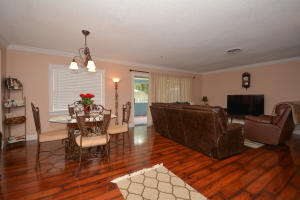 WALTON MANOR - Residential