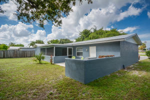 WALTON MANOR - Residential