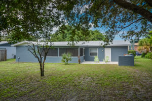 WALTON MANOR - Residential