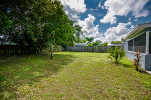 WALTON MANOR - Residential