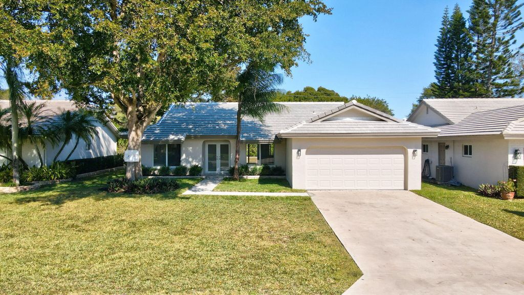 Photo of 6389 Casabella Lane, Boca Raton, FL 33433 (MLS # R11159969)