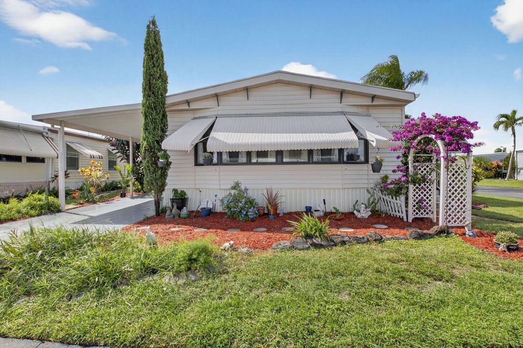 Photo of 50012 Hacha, Boynton Beach, FL 33436 (MLS # B26023018)