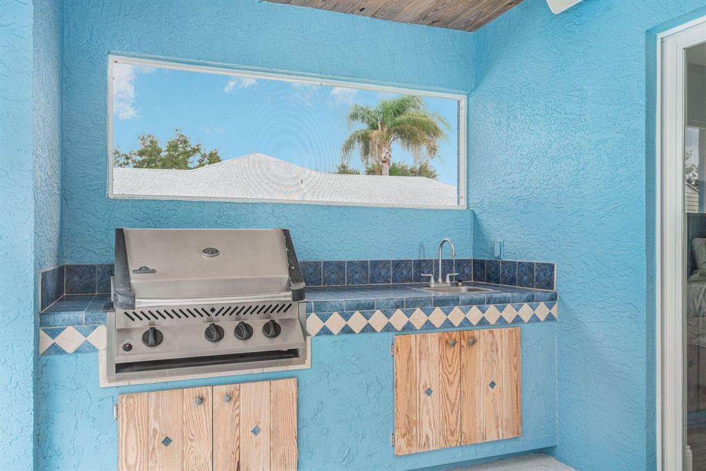 PORT ST LUCIE SECTION 48 1ST REPLAT - Residential