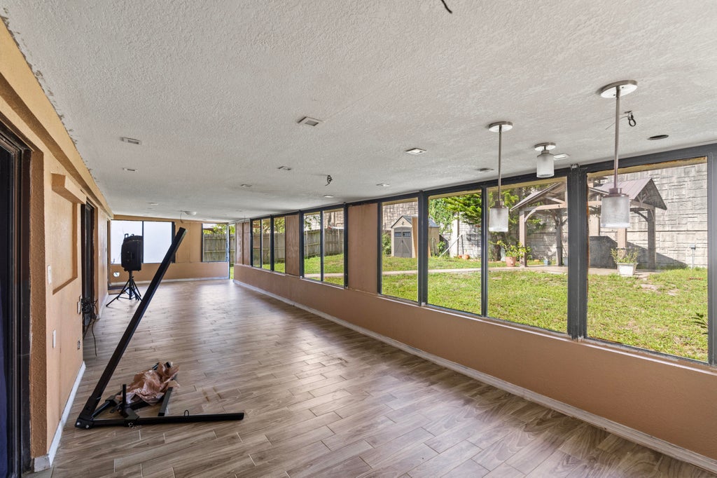 Photo of 9978 Moss Pond Drive, Boca Raton, FL 33496 (MLS # B26092210)