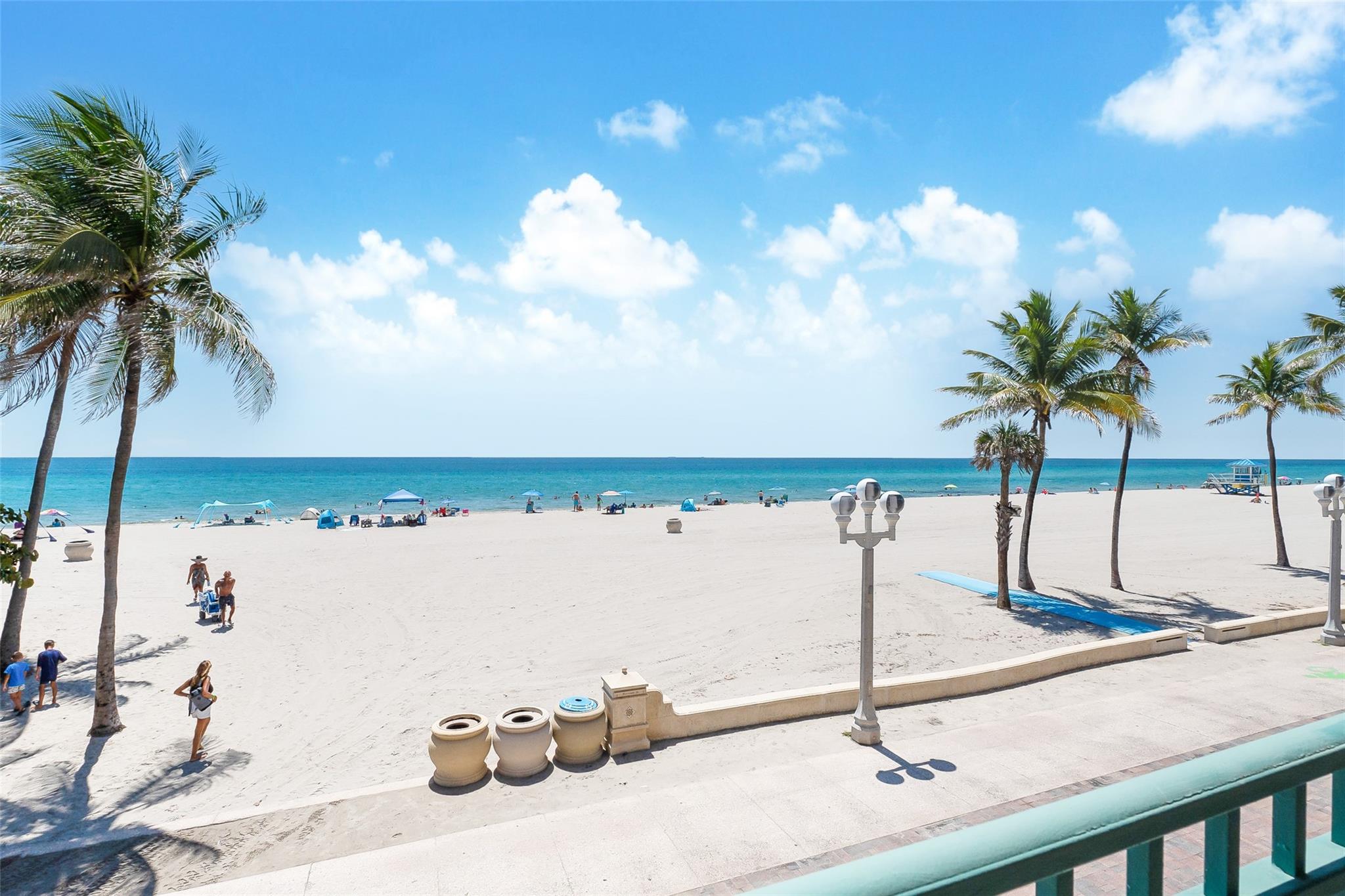 Hollywood Beach 1-27 B - Residential Lease