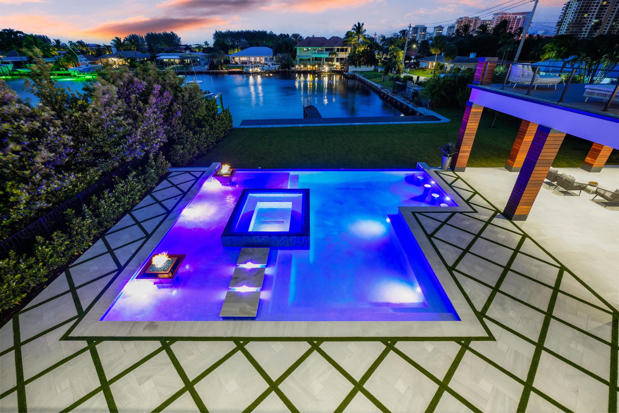 YACHT HARBOR EST - Residential