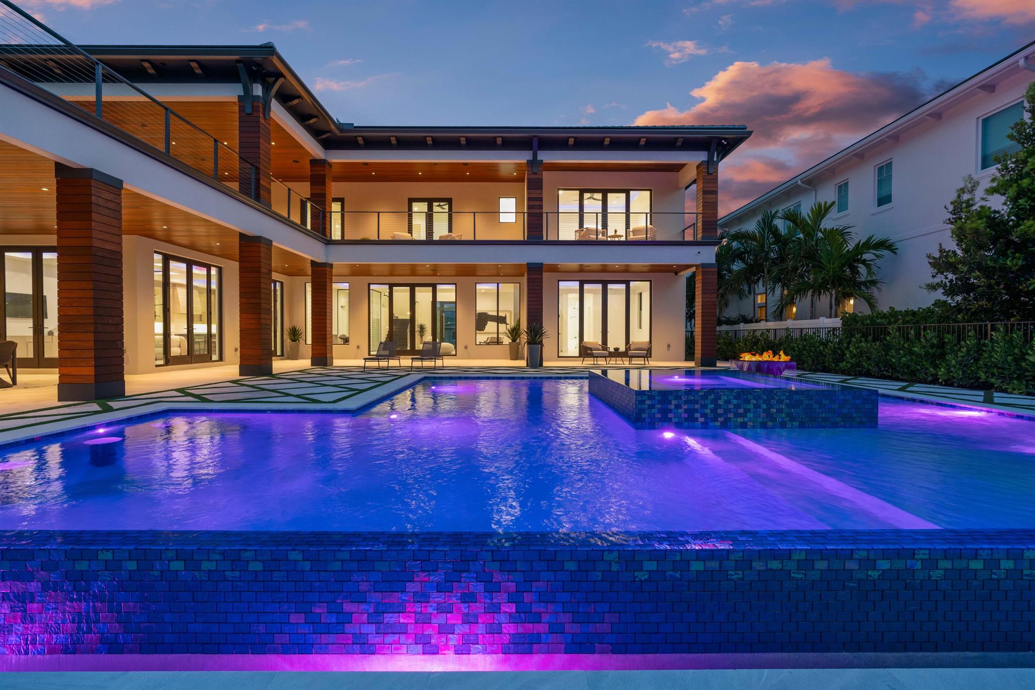 YACHT HARBOR EST - Residential