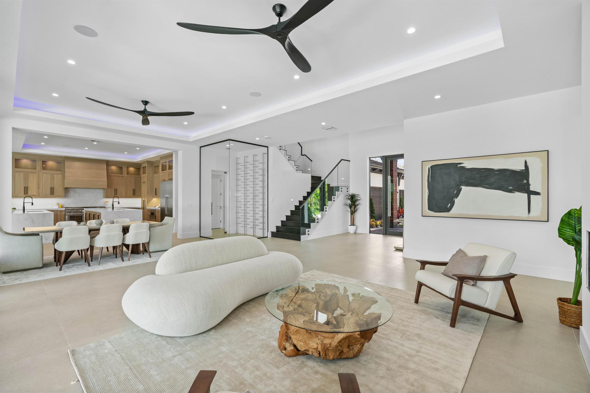 YACHT HARBOR EST - Residential