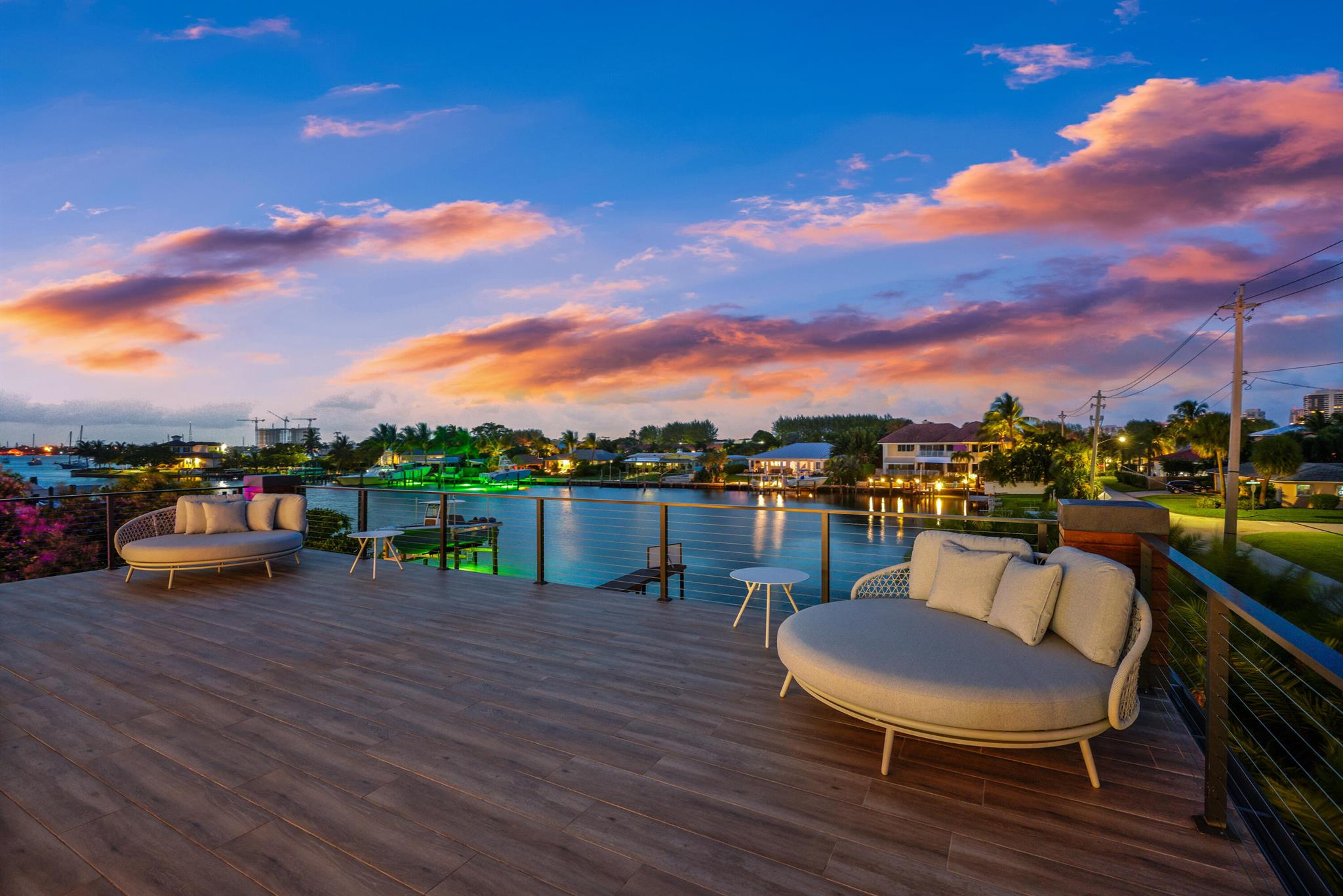 YACHT HARBOR EST - Residential