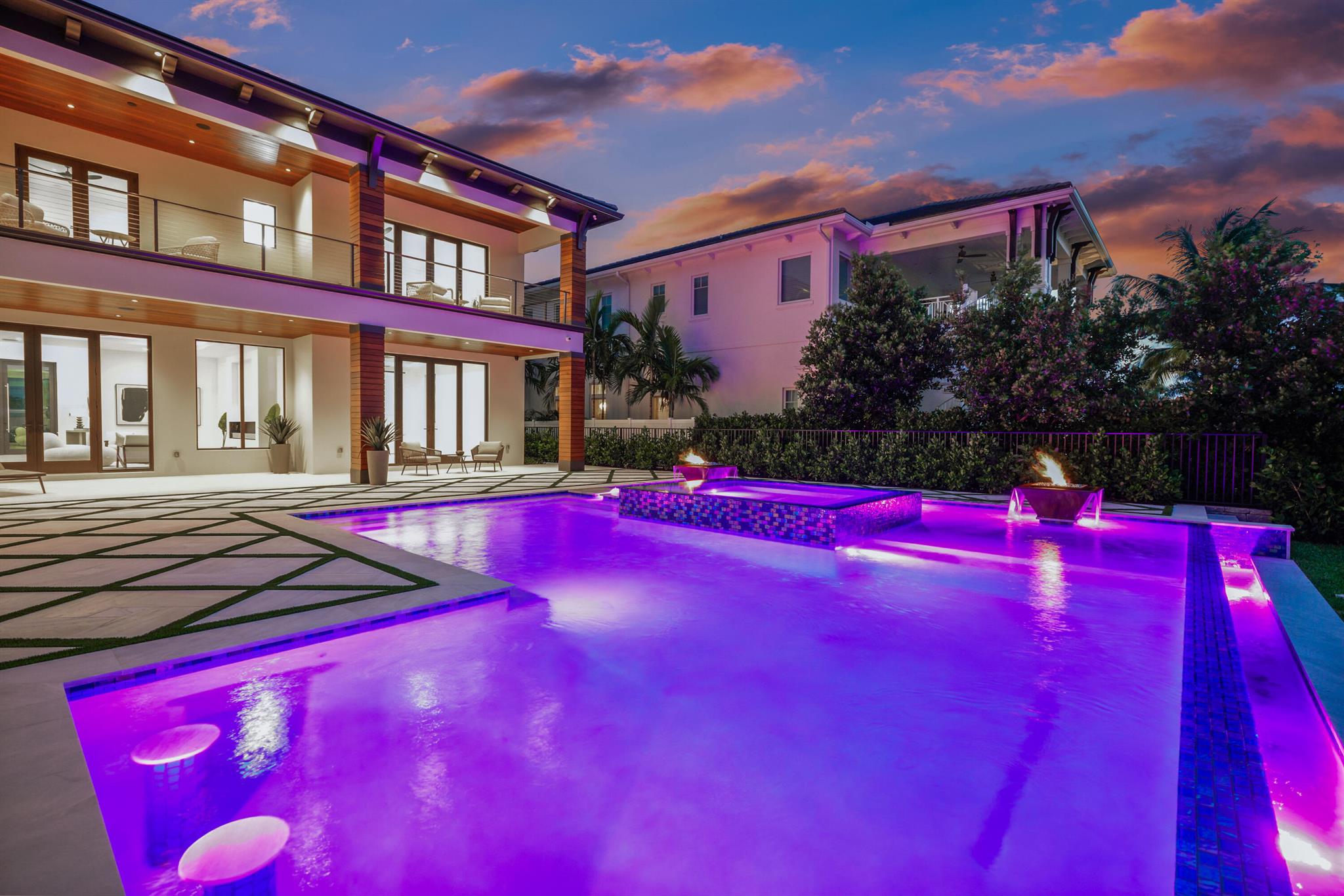 YACHT HARBOR EST - Residential