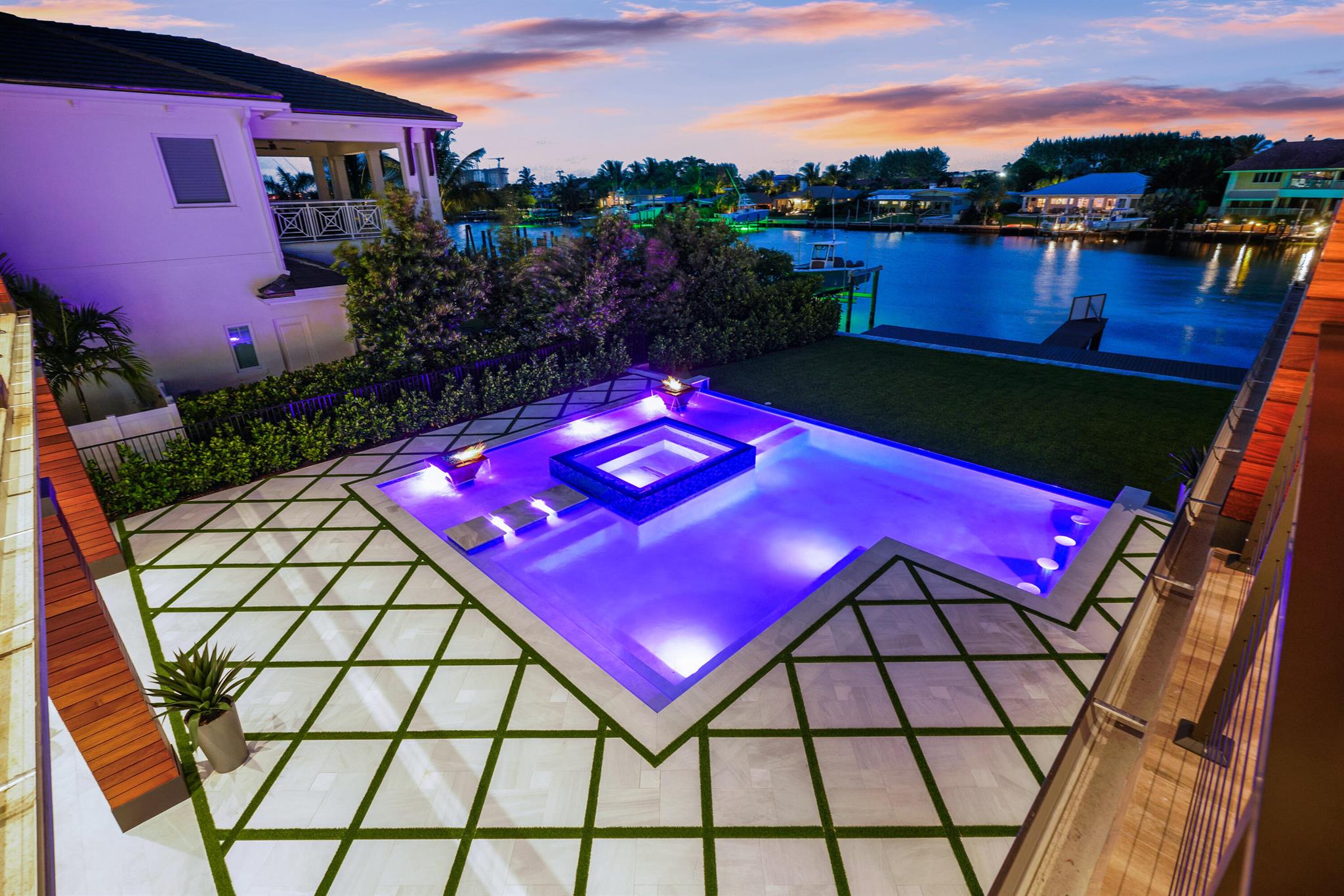 YACHT HARBOR EST - Residential