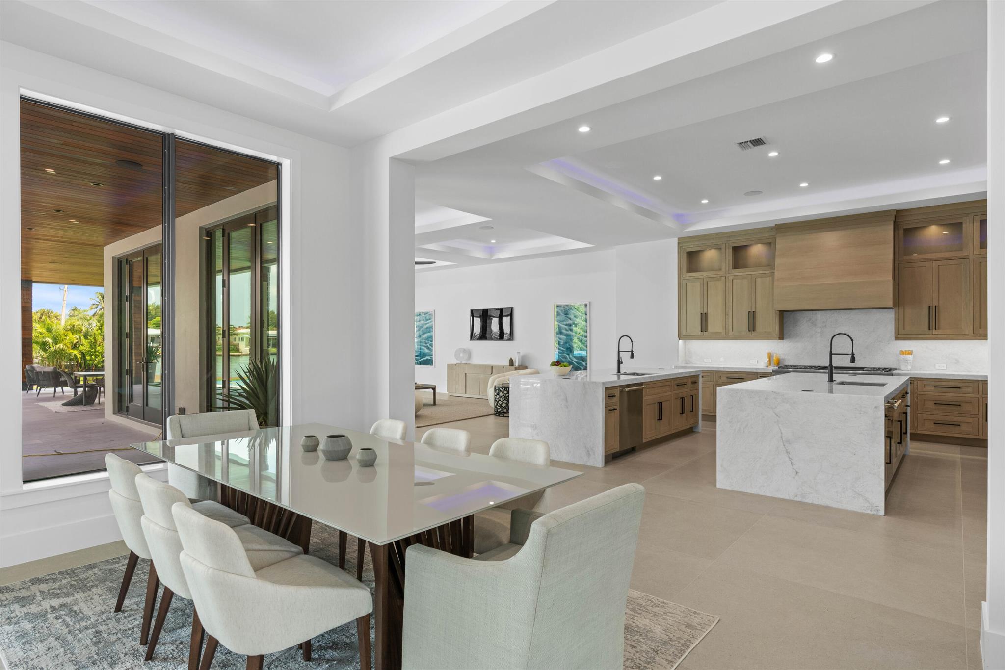 YACHT HARBOR EST - Residential