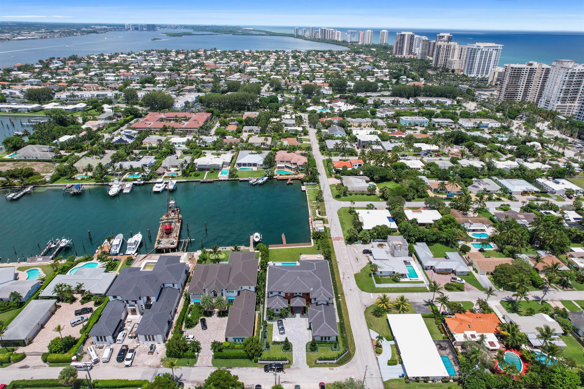 YACHT HARBOR EST - Residential