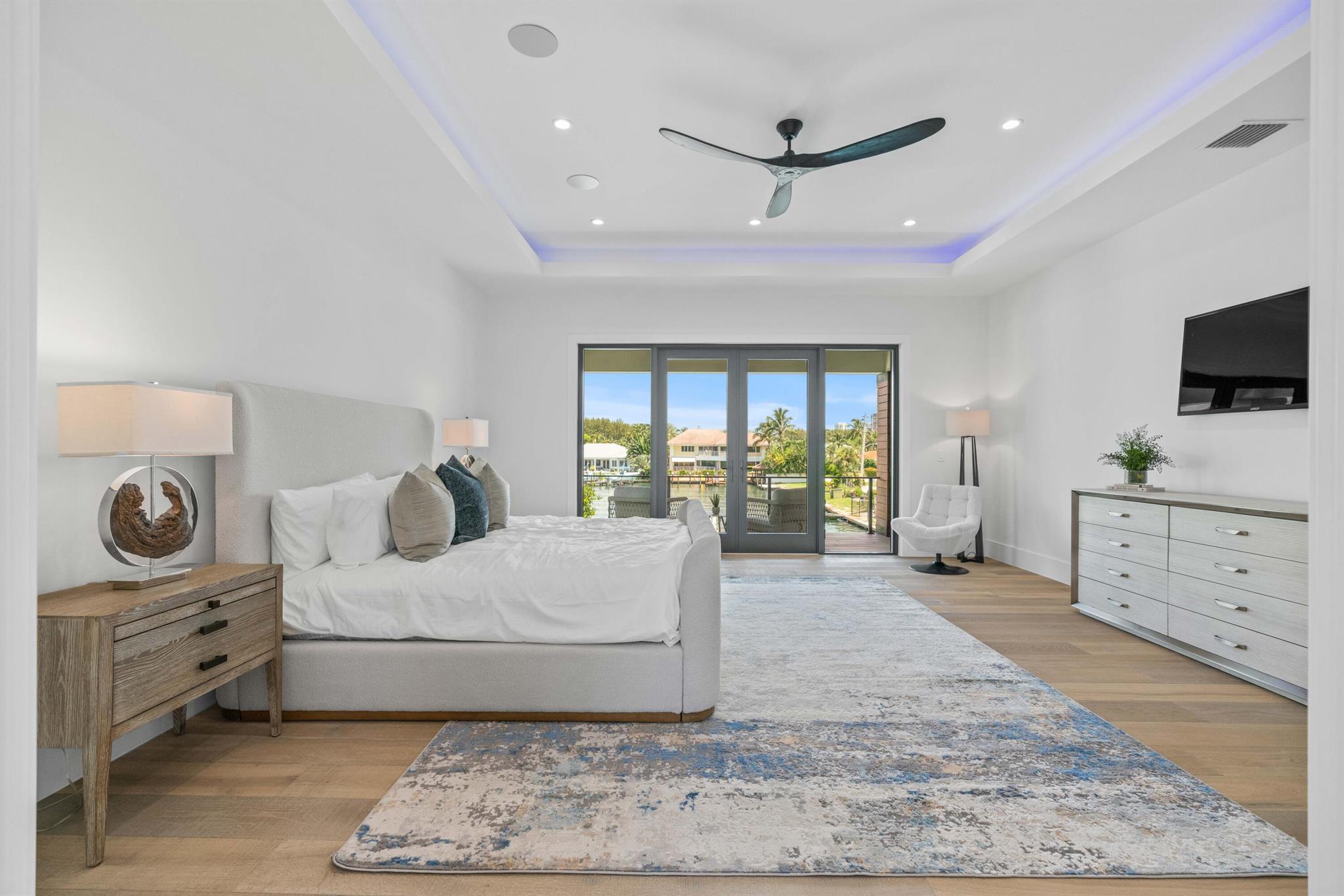 YACHT HARBOR EST - Residential