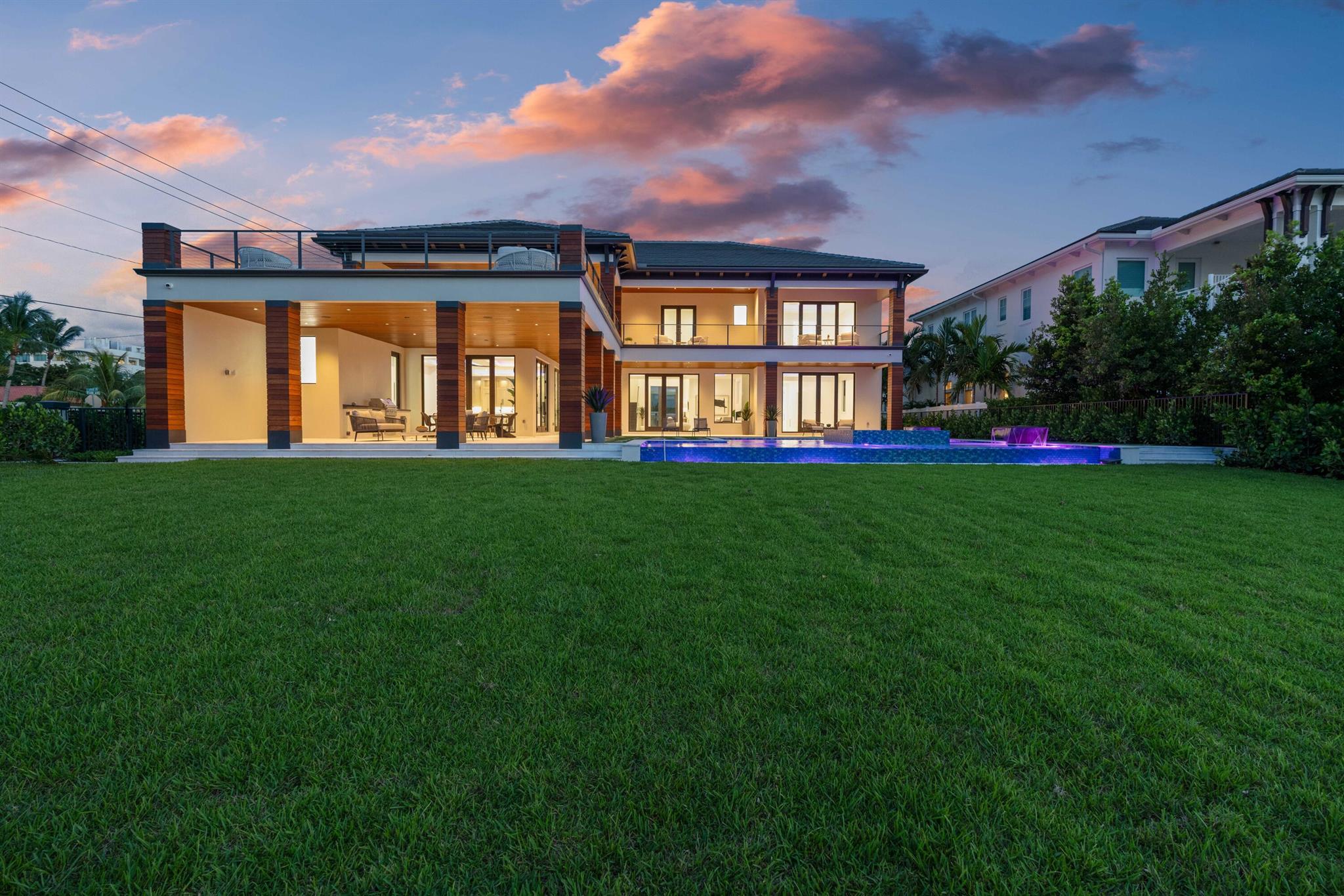 YACHT HARBOR EST - Residential