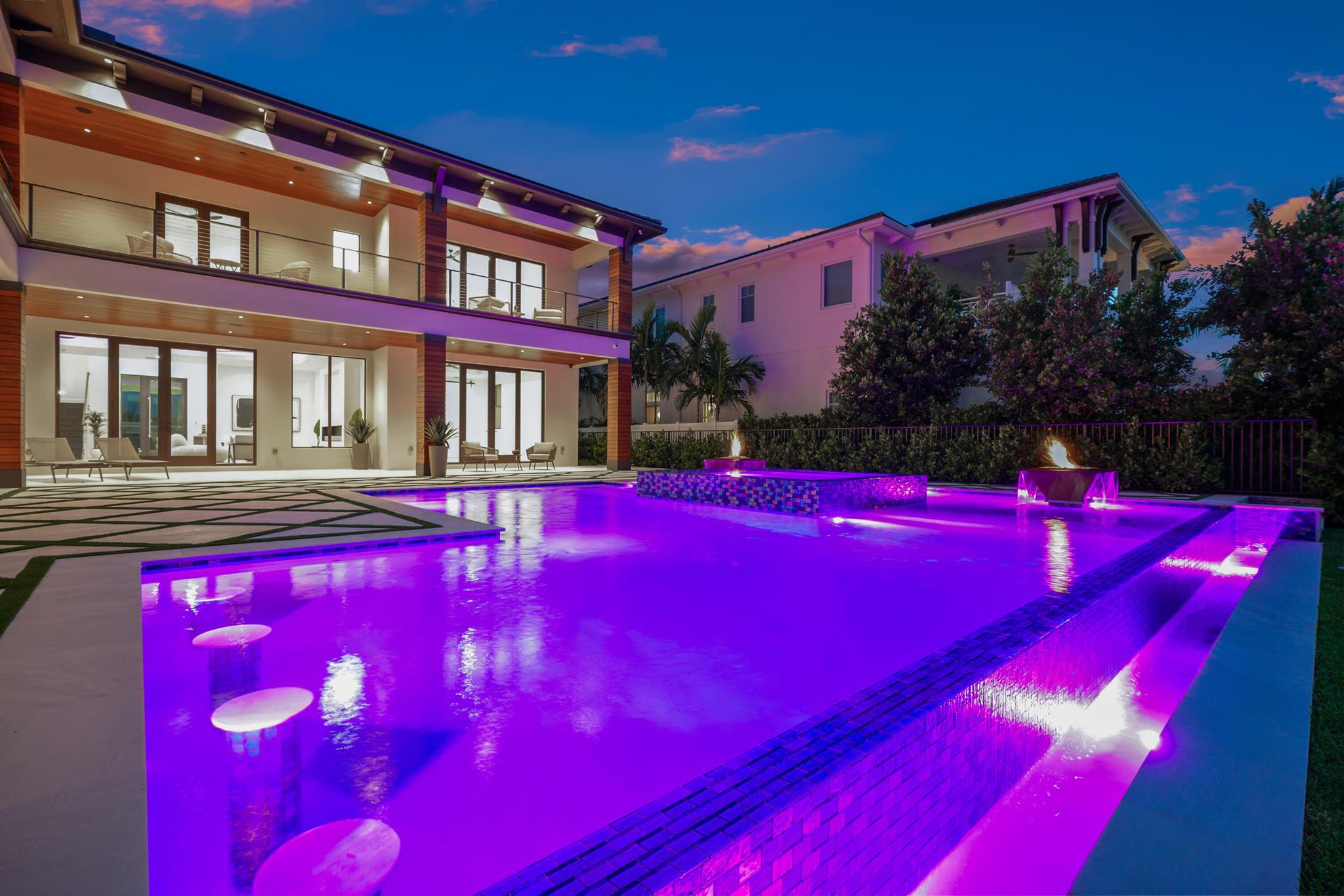 YACHT HARBOR EST - Residential