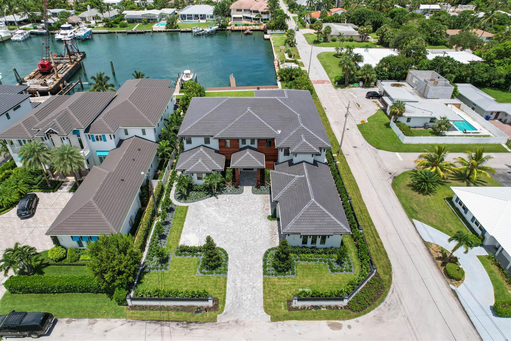 YACHT HARBOR EST - Residential