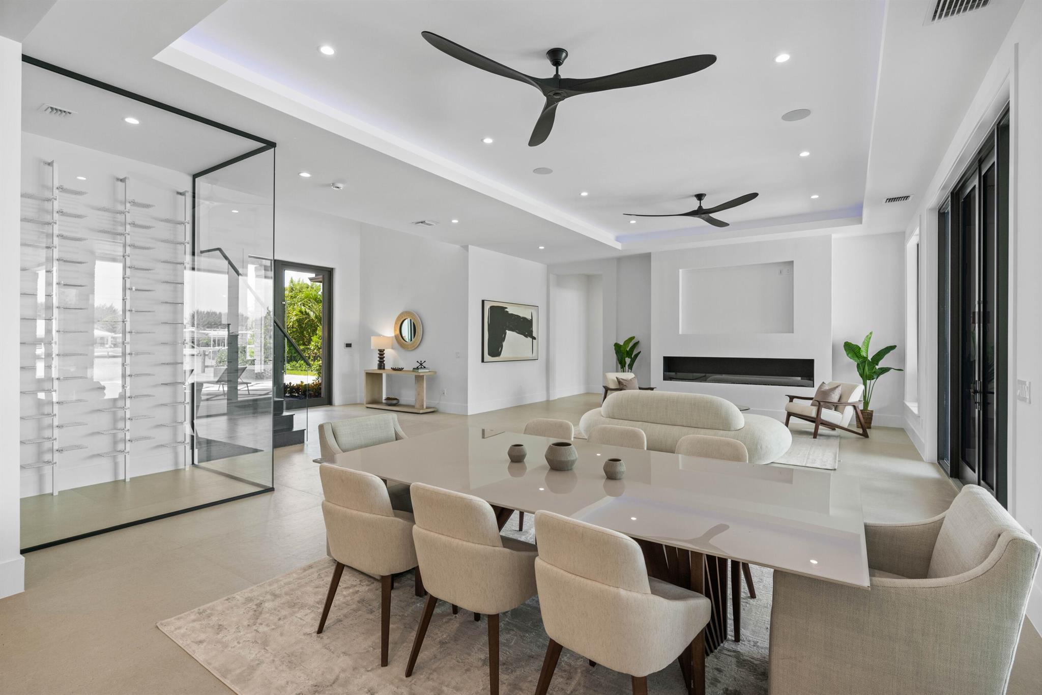 YACHT HARBOR EST - Residential