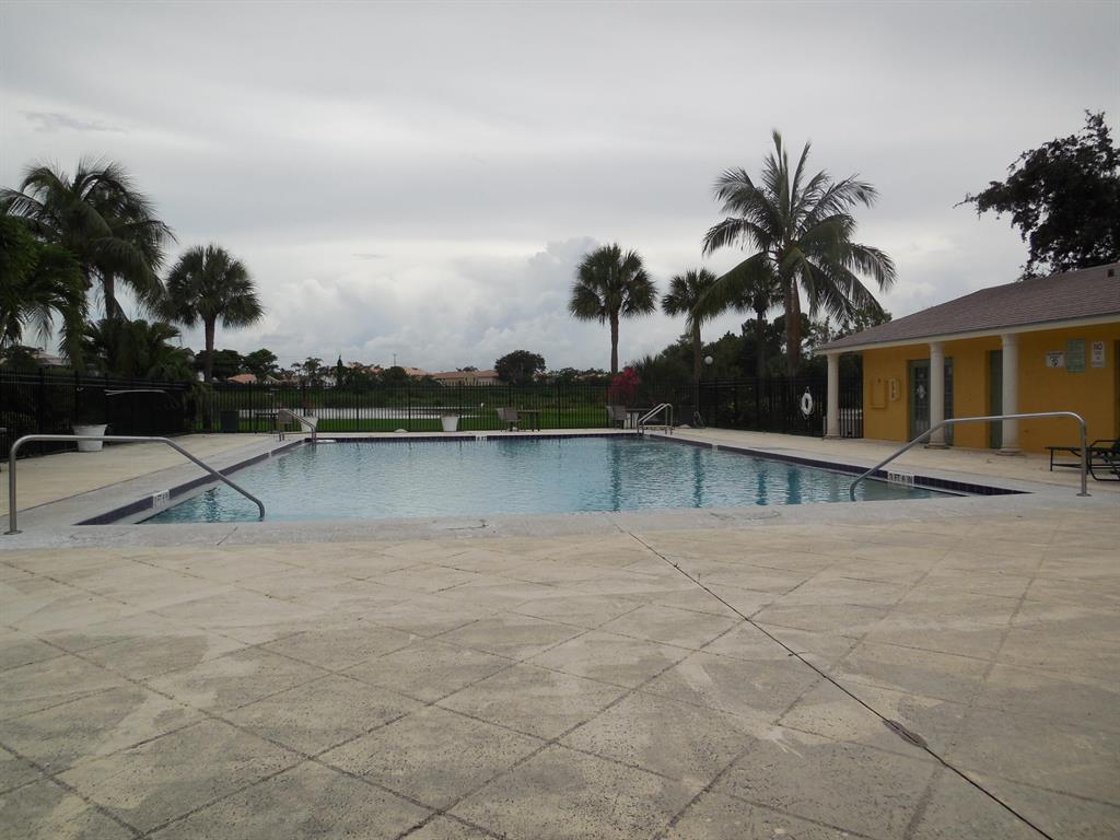 MEADOWS ON THE GREEN COND - Residential Lease