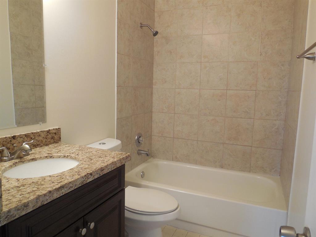 MEADOWS ON THE GREEN COND - Residential Lease