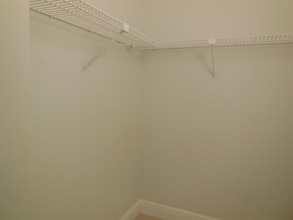 MEADOWS ON THE GREEN COND - Residential Lease