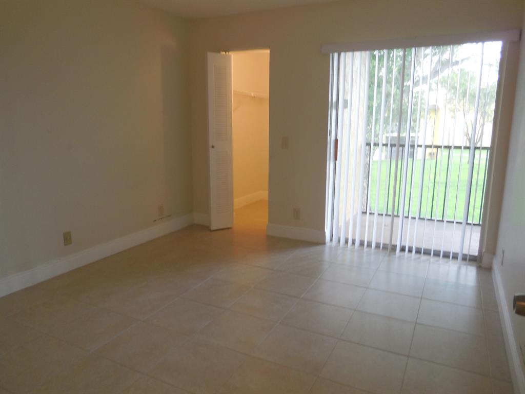 MEADOWS ON THE GREEN COND - Residential Lease