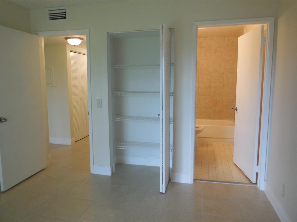 MEADOWS ON THE GREEN COND - Residential Lease