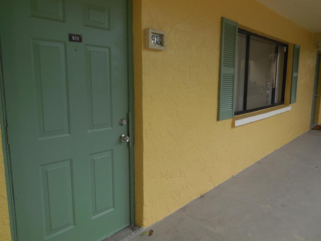 MEADOWS ON THE GREEN COND - Residential Lease