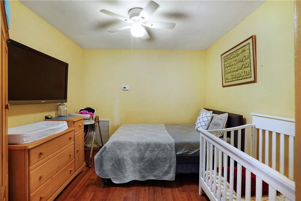 Westchester 72-43 B - Residential