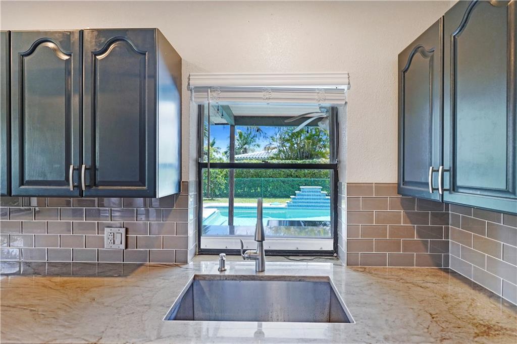 Westchester 72-43 B - Residential