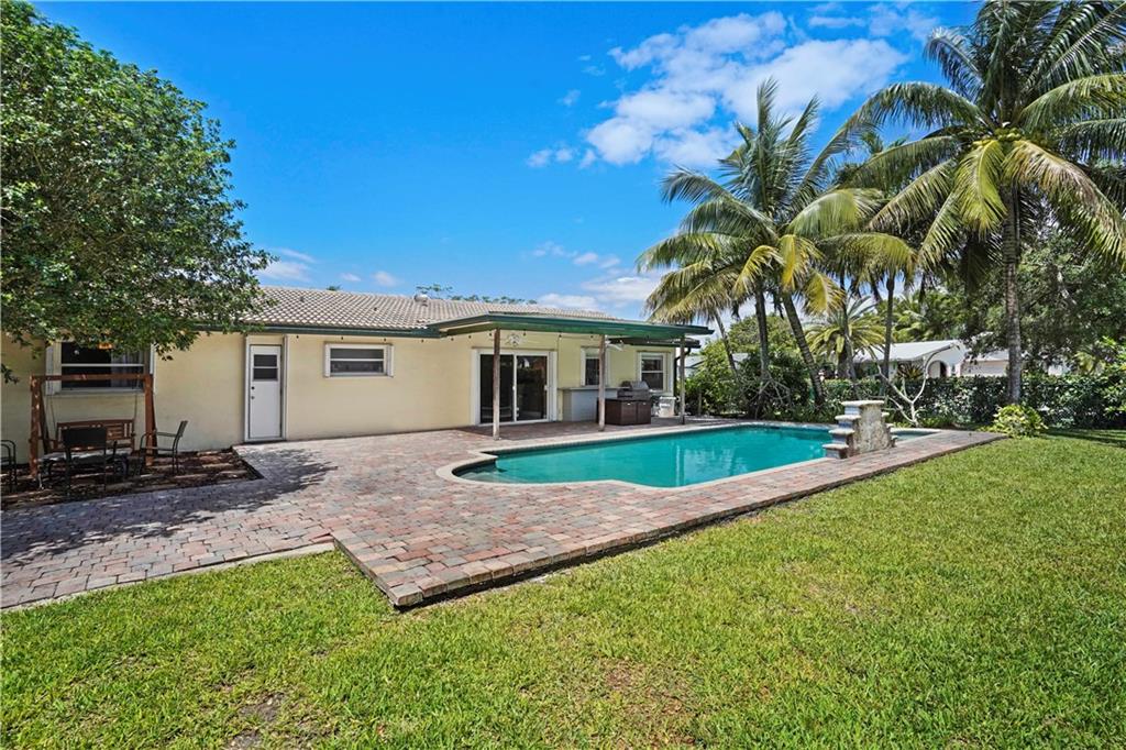 Westchester 72-43 B - Residential