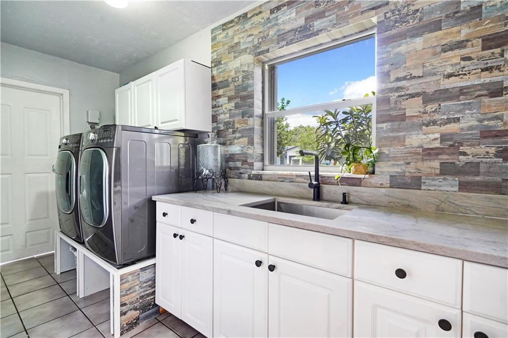 Westchester 72-43 B - Residential